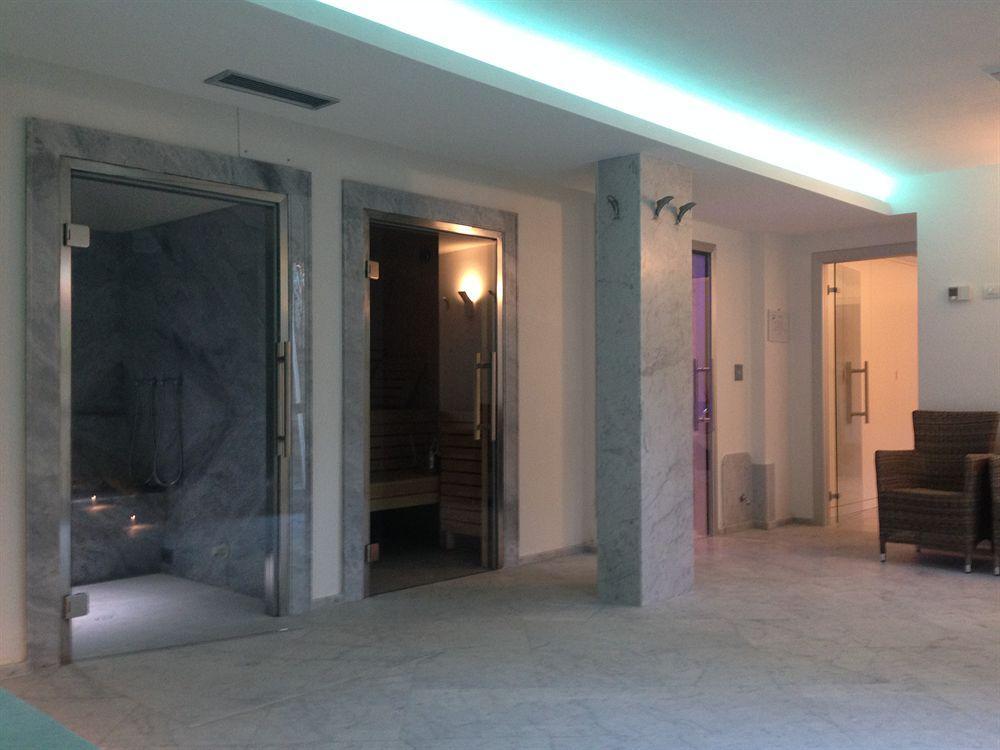 Hotel Il Delfino San Vincenzo Exterior photo